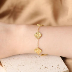 Clover bracelet