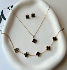 Clover Pendant set with clover bracelet