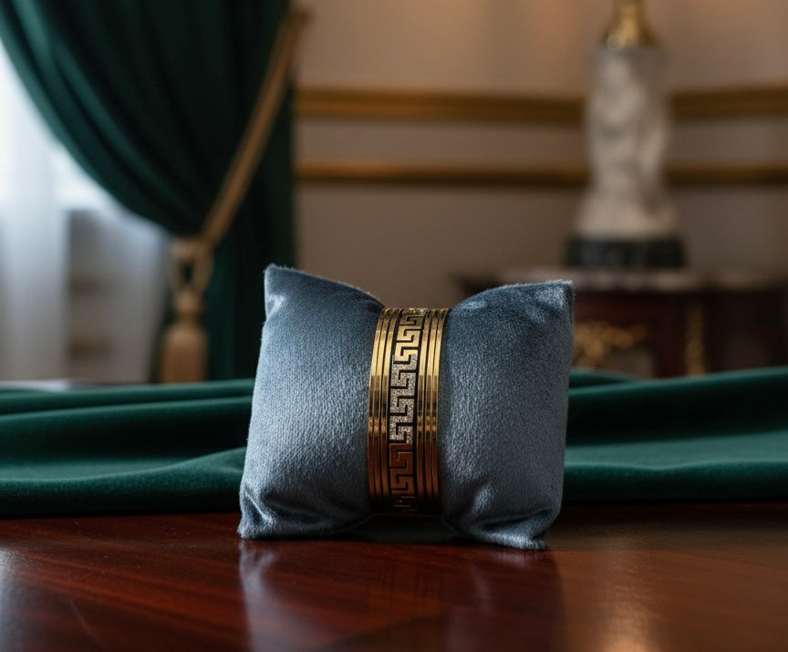Majestic Cuff